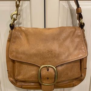 ☀️COACH CAMEL BLEEKER BAG